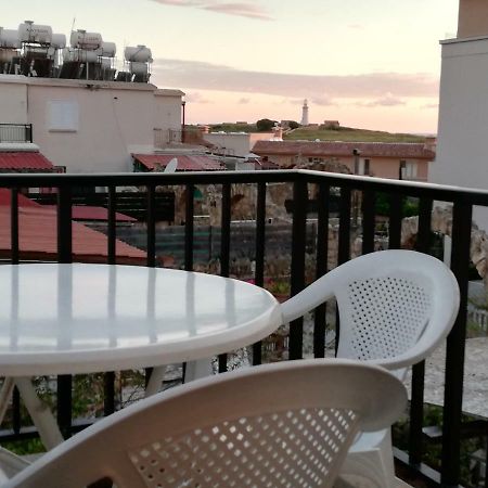 Luxury Apartment In Light House Beach Paphos Buitenkant foto