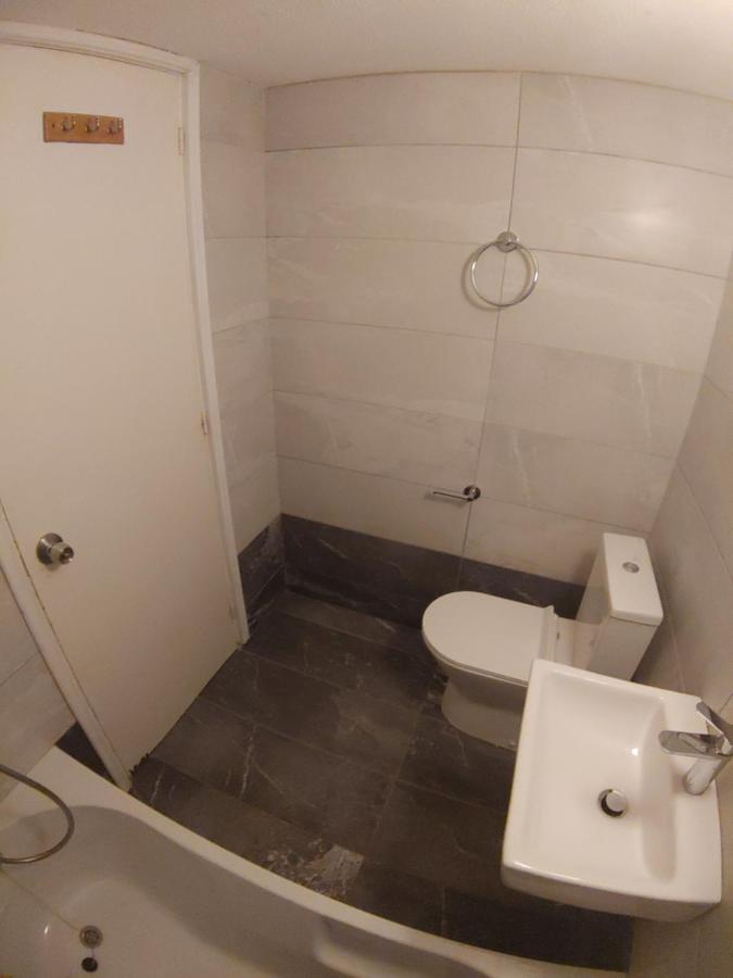 Luxury Apartment In Light House Beach Paphos Buitenkant foto